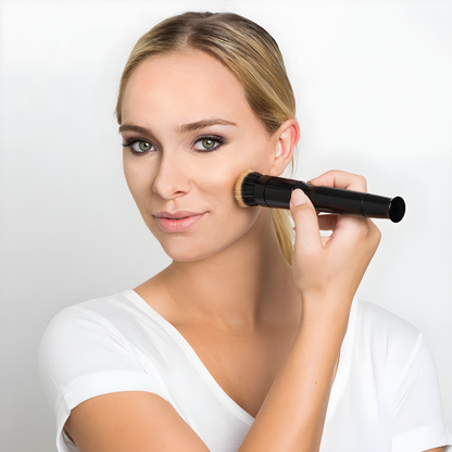 Smart Brush: Elektrische Make Up Bürste - 3 Aufsätze